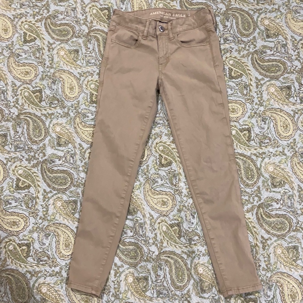 American Eagle Khaki Super Super Stretch X. Size 4.